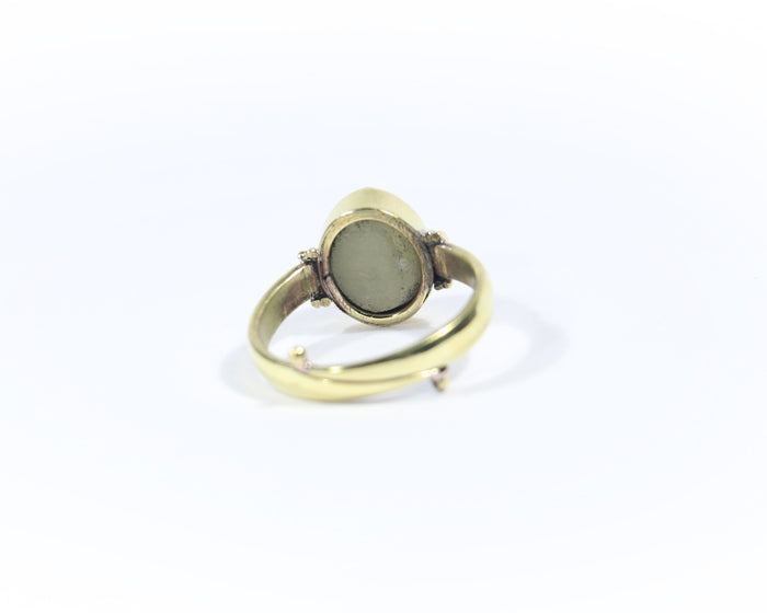 Natural Cat’s Eye (Lehsunia) Ring (5+ Ratti)