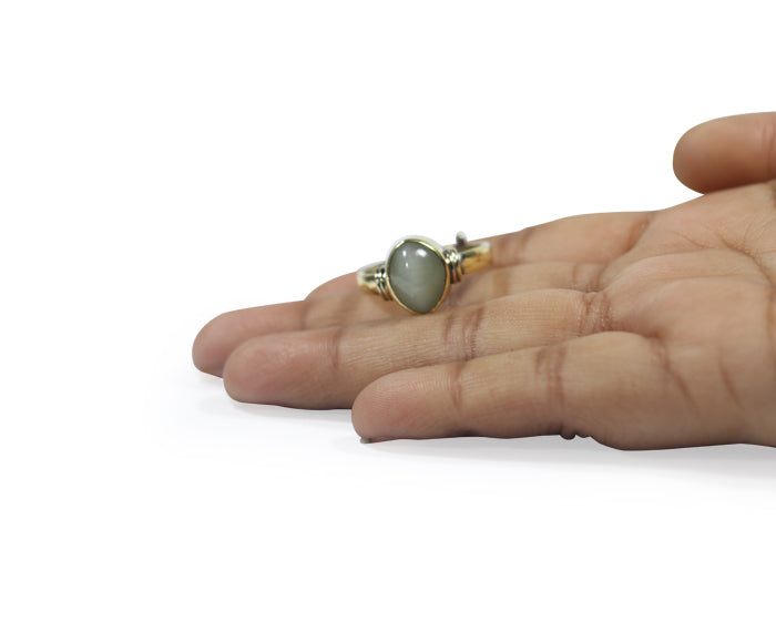 Natural Cat’s Eye (Lehsunia) Ring (5+ Ratti)