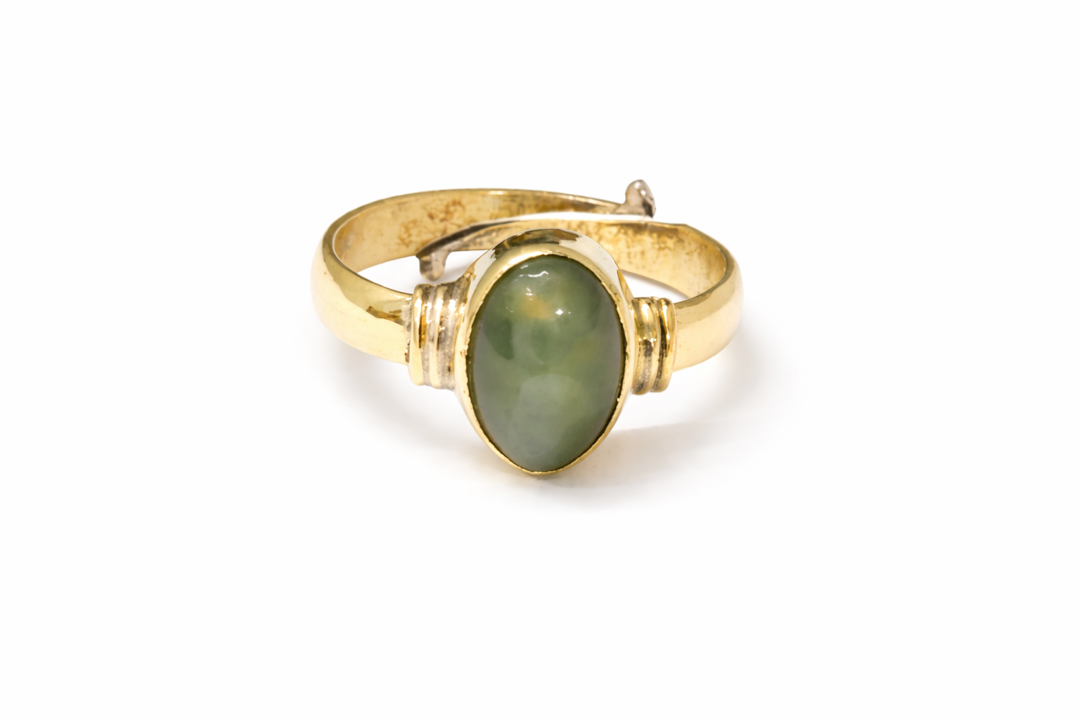 Cat'S Eye (7+ ratti) Ring (Golden Band)