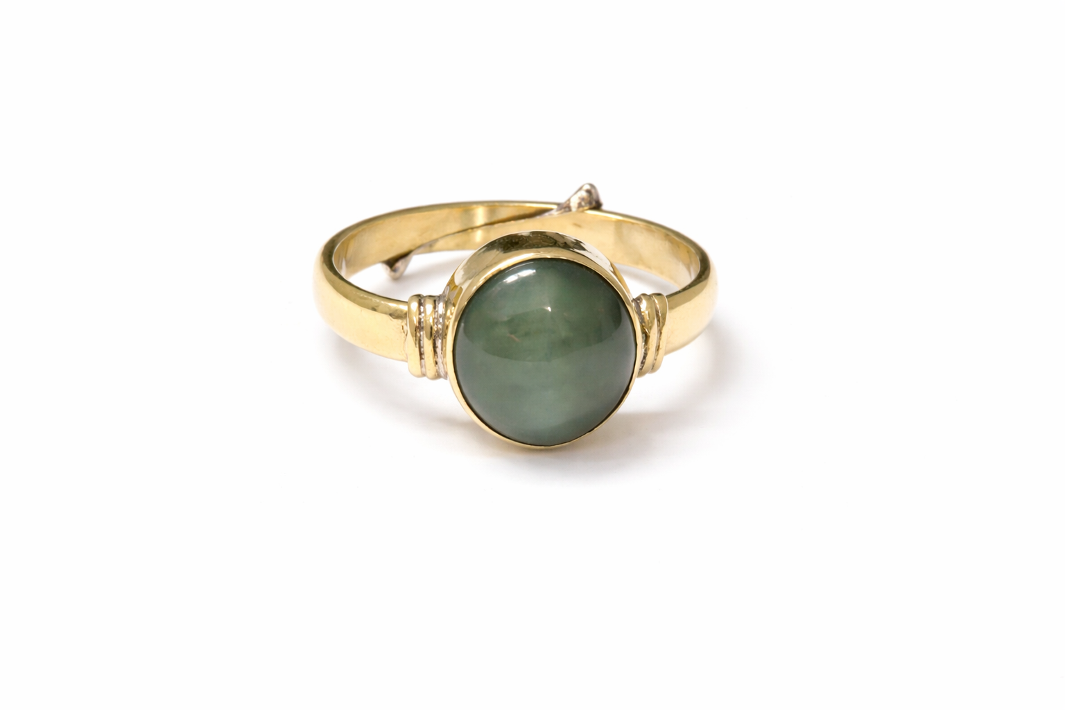 Cat'S Eye (7+ ratti) Ring (Golden Band)