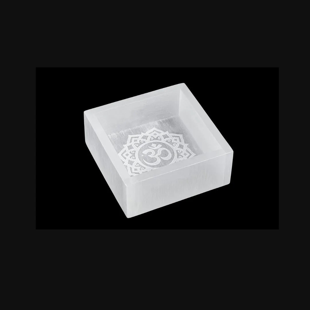 OM Selenite Cube