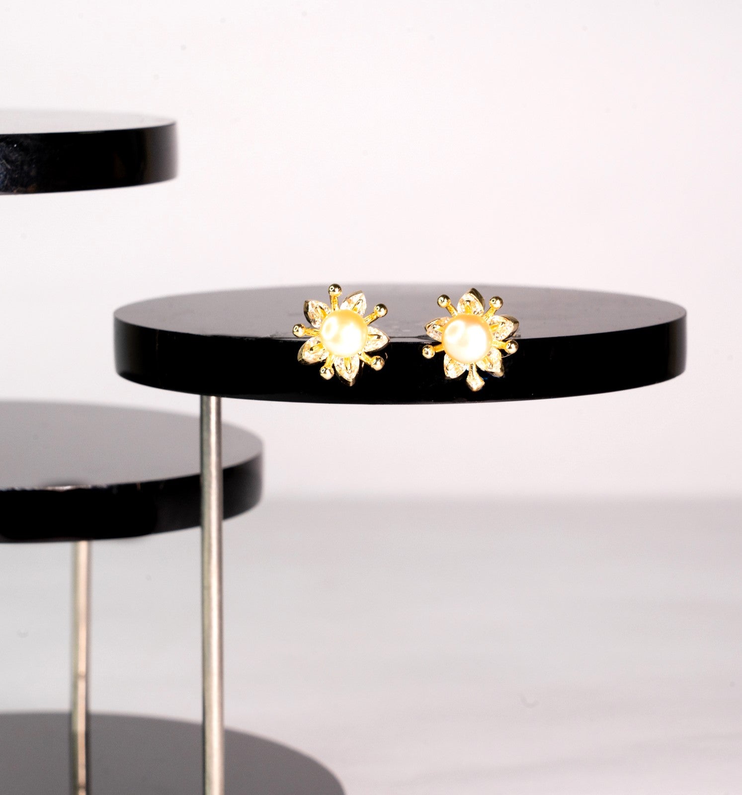 Star Pearl Earring