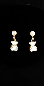 Teddy Shape Pearl Earring