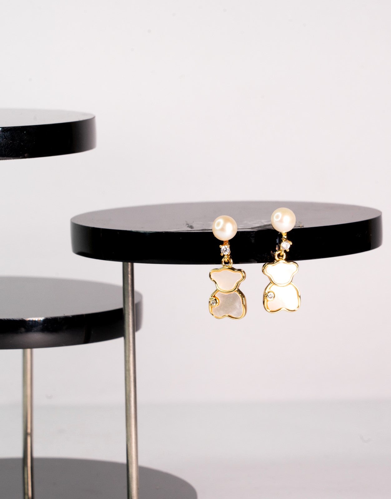 Teddy Shape Pearl Earring