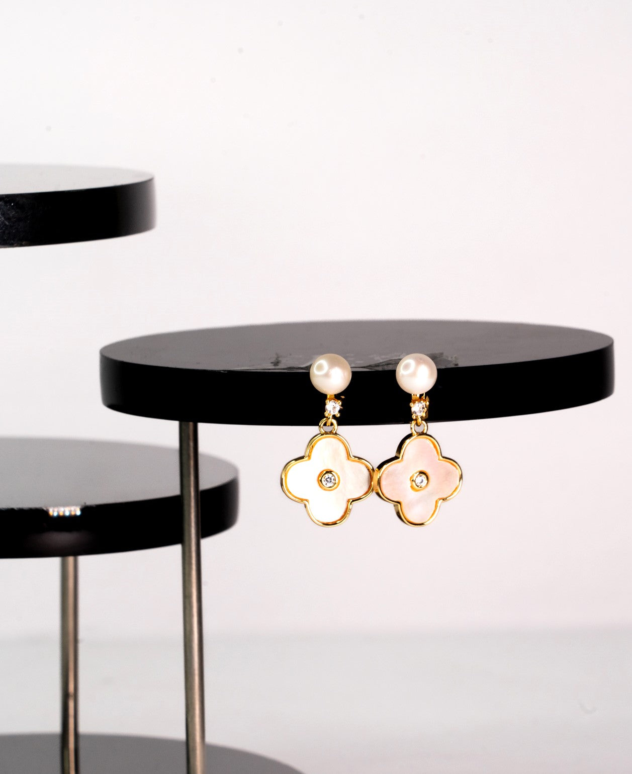 Flower Pearl Earring