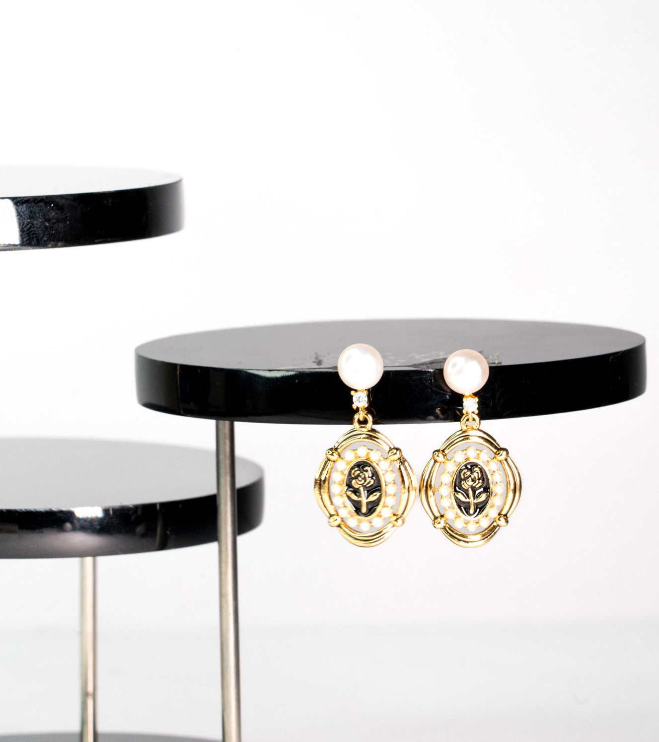 Flower Pearl Earring