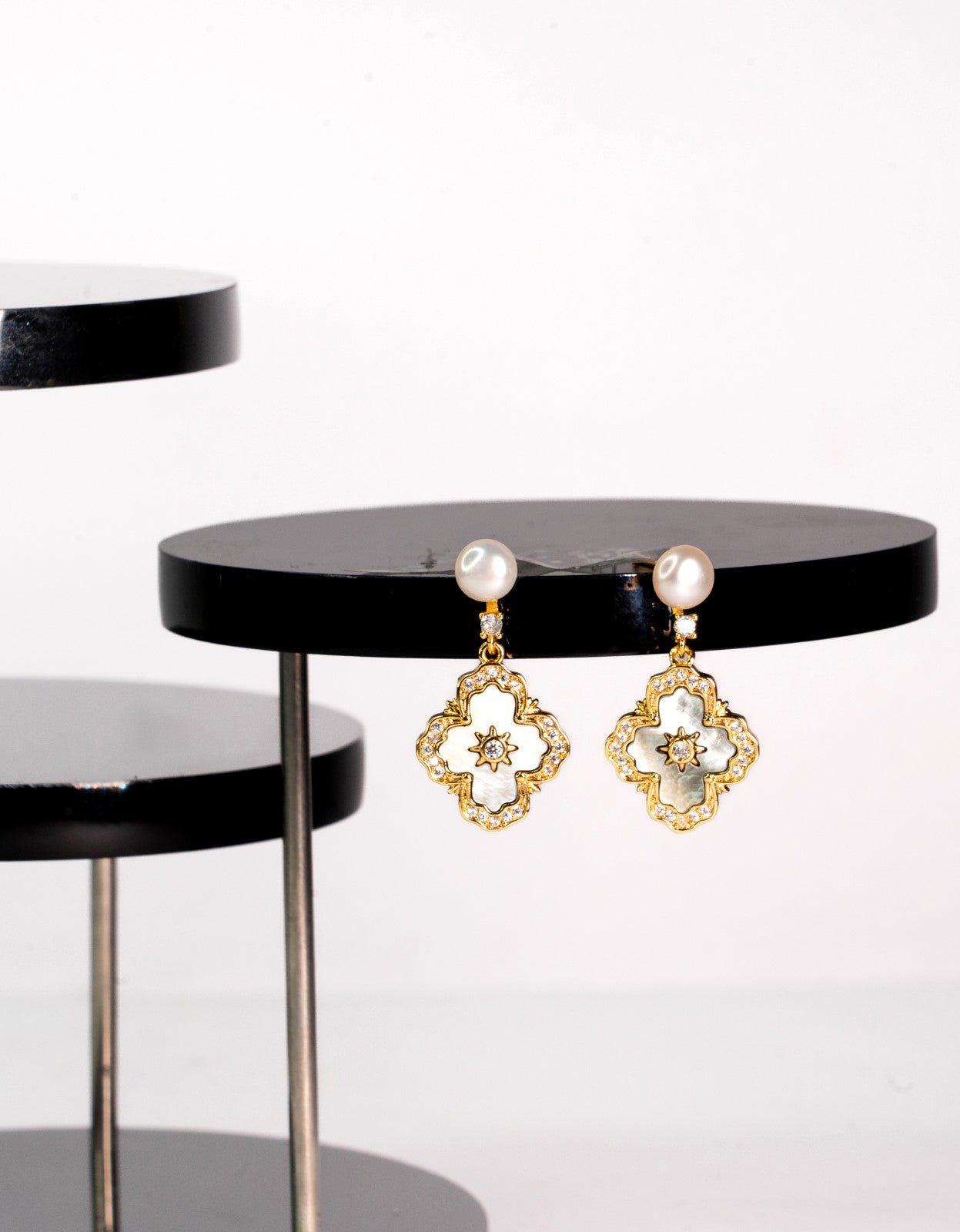 Flower Pearl Earring