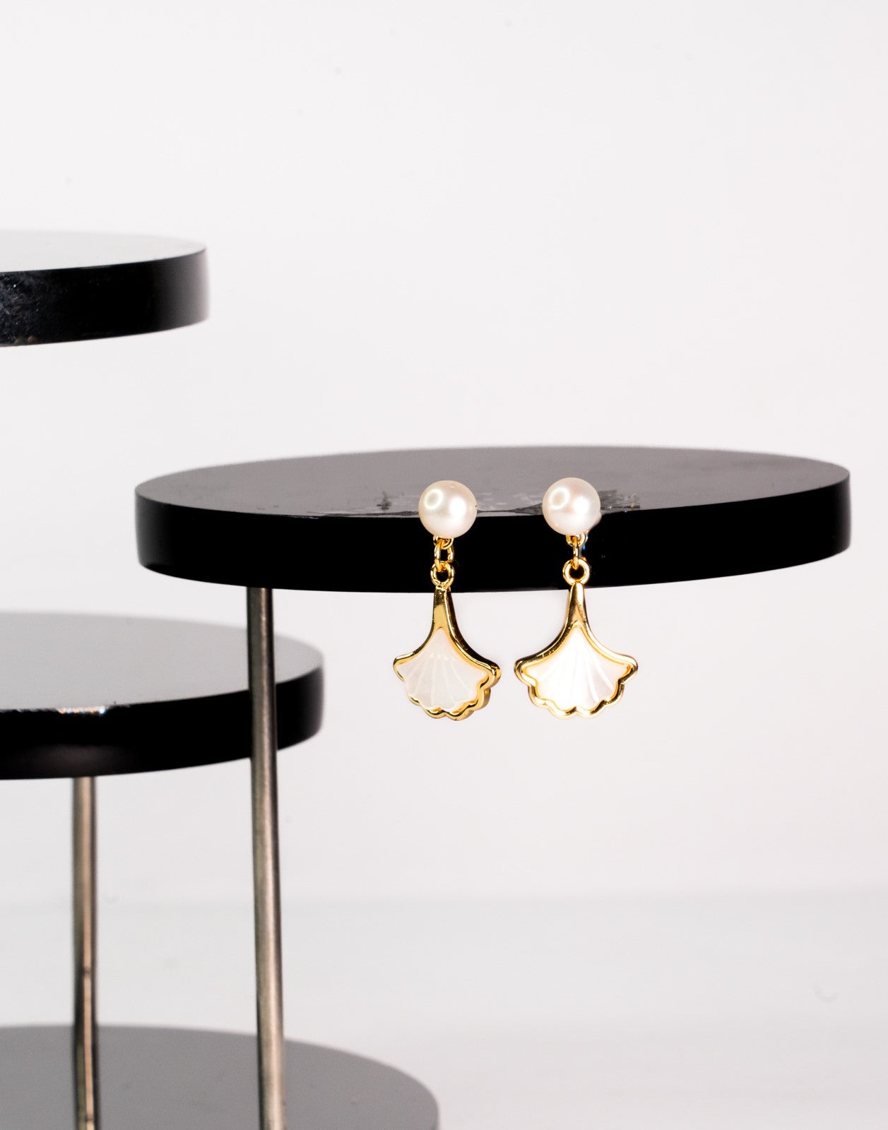 Flower Pearl Earring