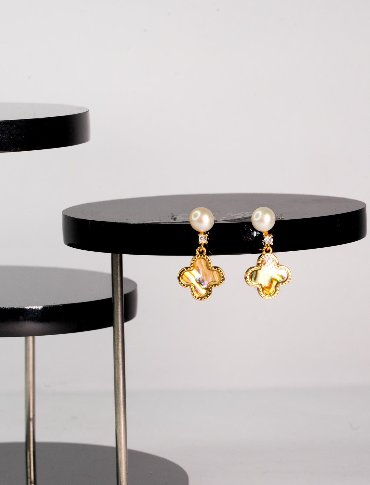 Flower Pearl Earring