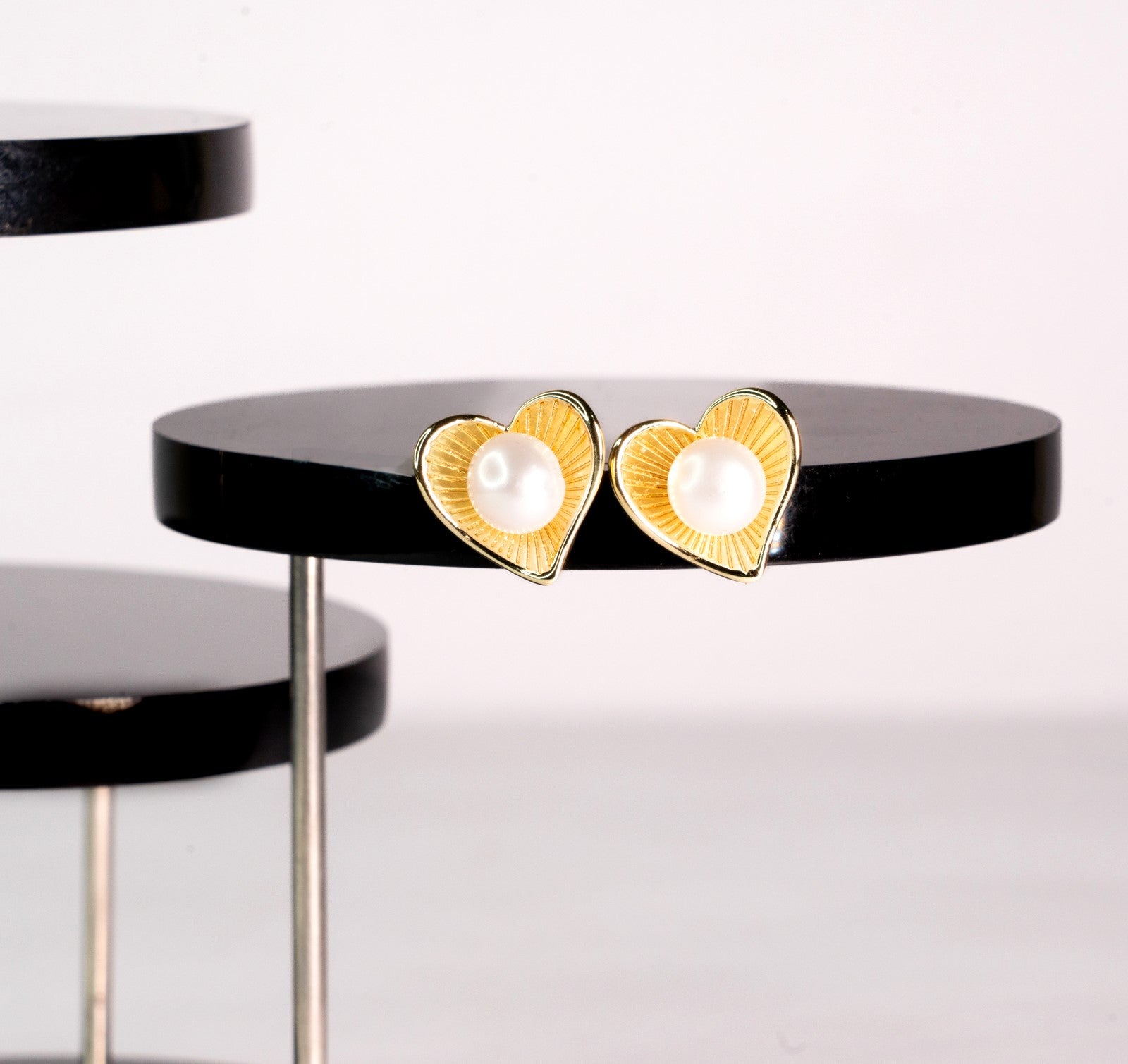 Heart Pearl Earring