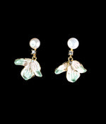 Pearl Earring