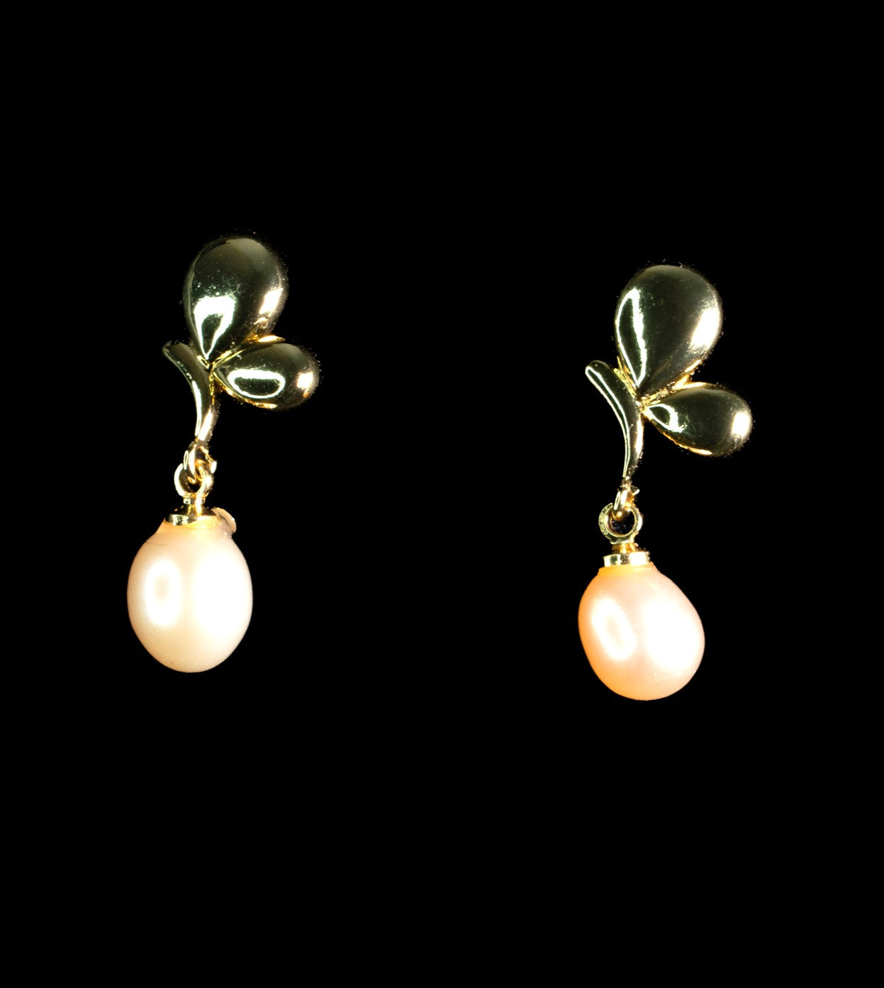 Golden Pearl Earring