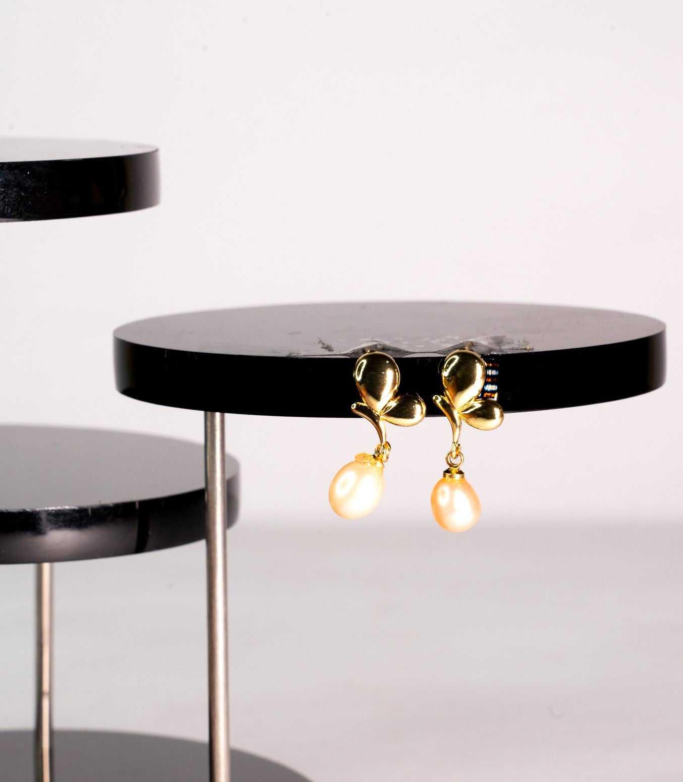 Golden Pearl Earring