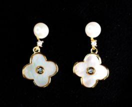 Flower Pearl Earring